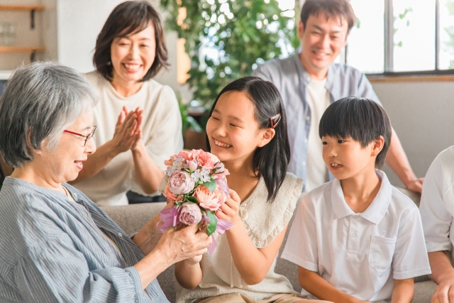 もうすぐ敬老の日☆彡おじいちゃんおばあちゃんに感謝を伝えよう...の画像