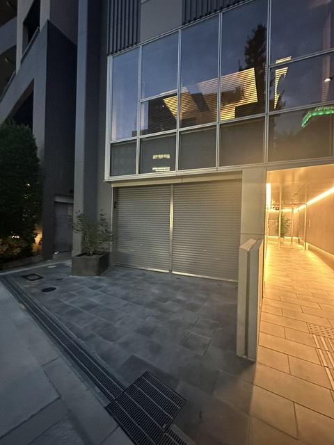 １等地！北堀江１丁目なにわ筋面する築浅１階路面店舗！約１２．...の画像