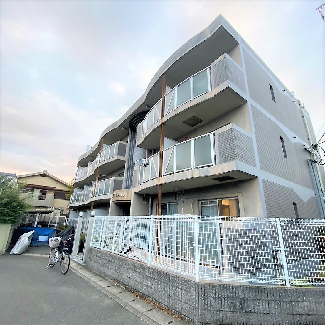 【茨木駅徒歩7分】茨木市春日3丁目 1K♪22㎡・敷金なし・...の画像