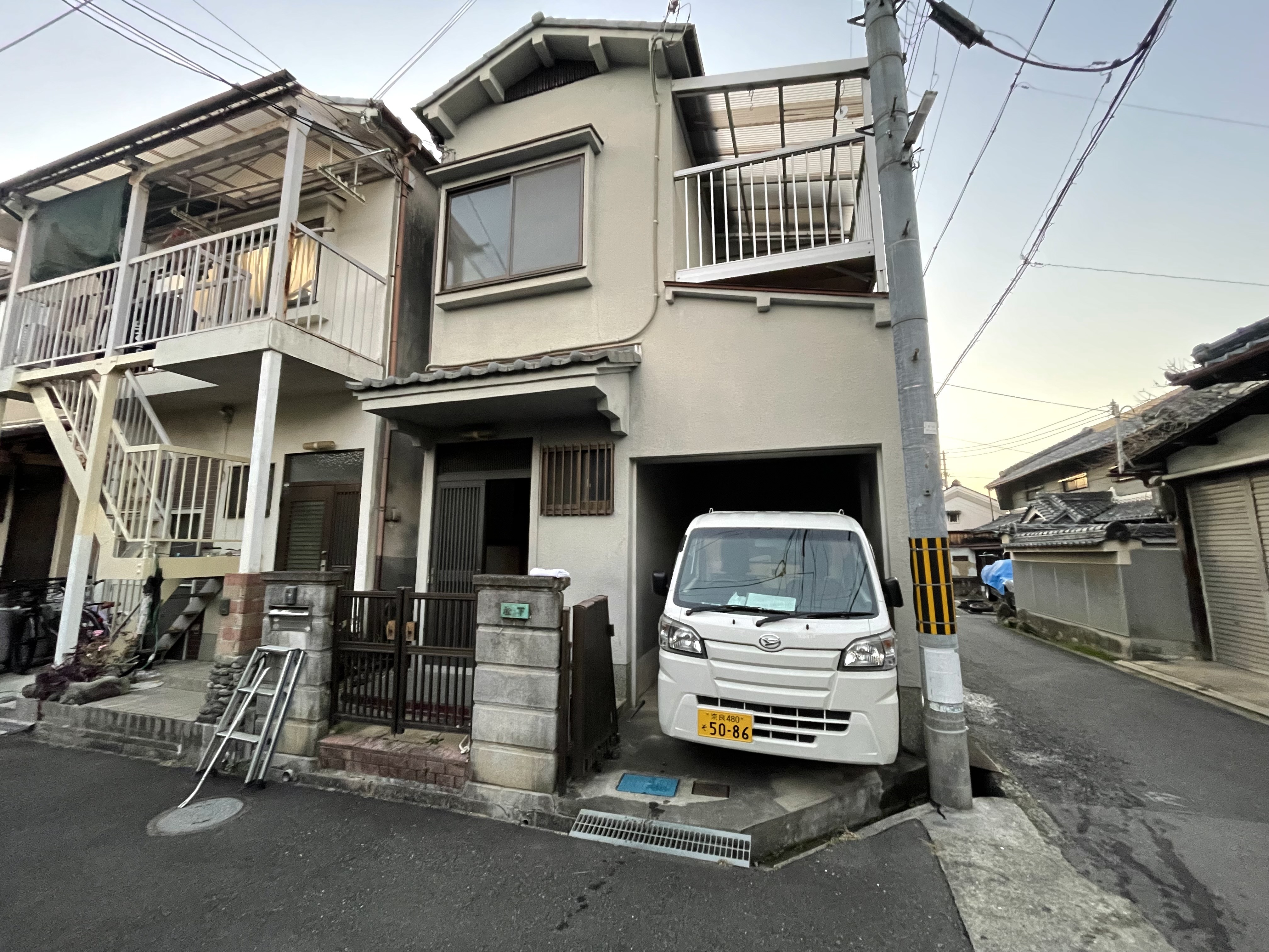 磯城郡川西町結崎で再建築不可の連棟住宅を買取　雨漏り・残置物...の画像