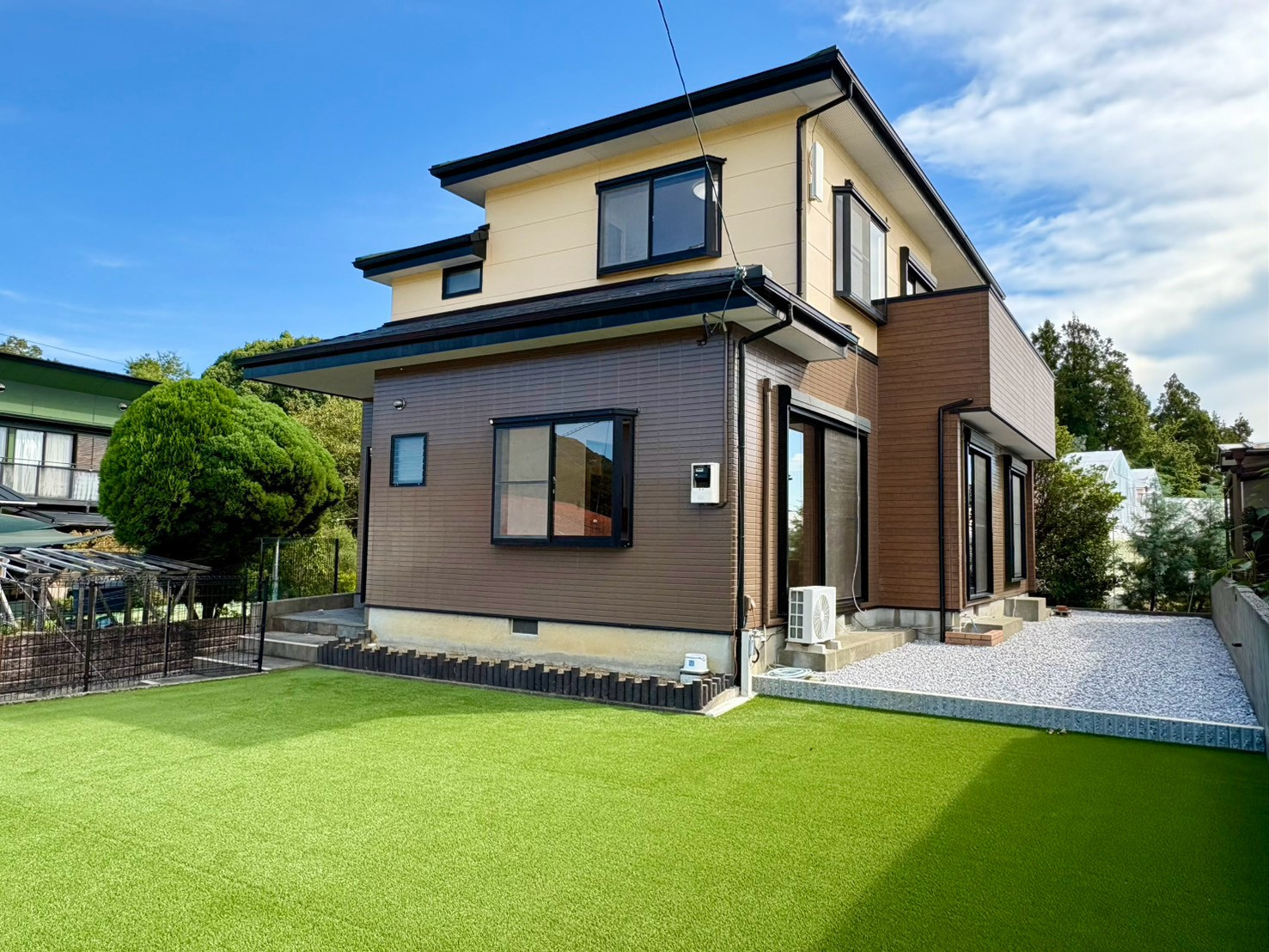 【高知市福井町】リフォーム済み5LDK中古住宅！広い芝生のお...の画像