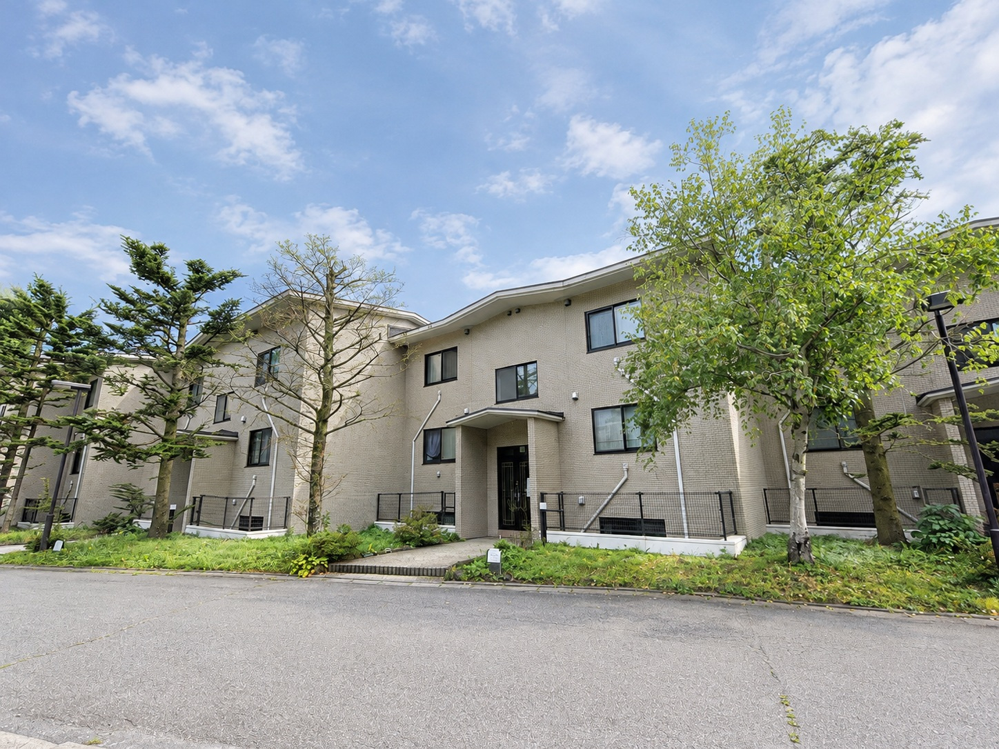 【軽井沢町】温泉大浴場＆専用庭付き！リフォーム済み1LDKマ...の画像