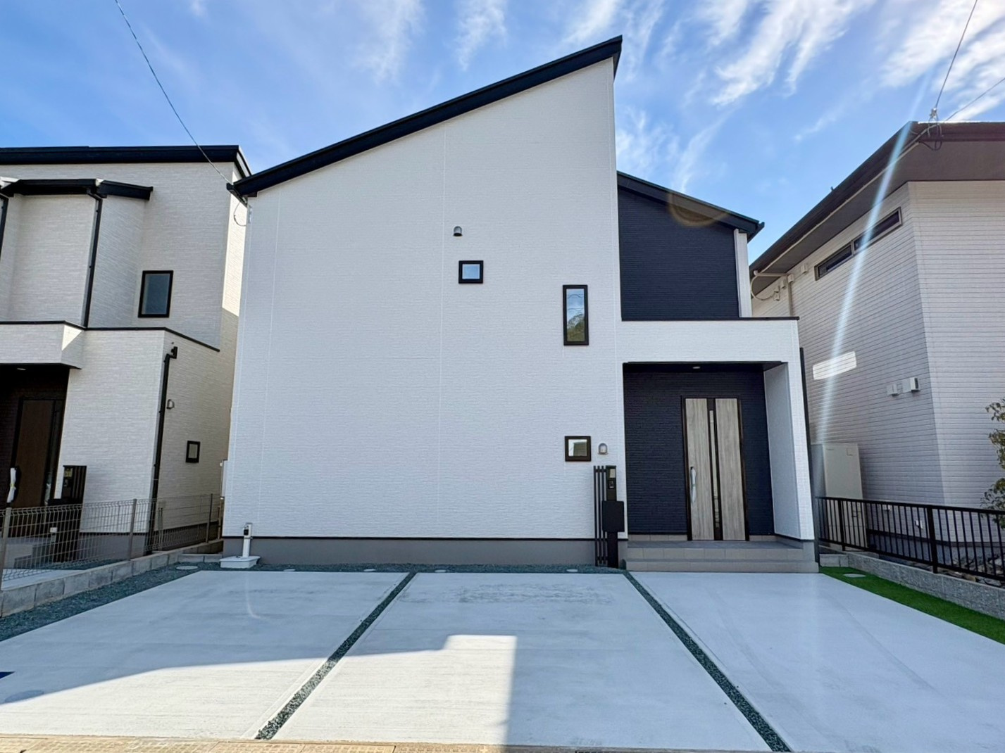 【高知市鴨部】新築建売住宅 全2棟登場！4LDK・3,598...の画像