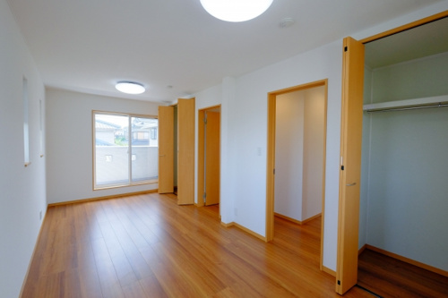 要チェック！一人暮らしの部屋探し　内見時のポイントその2：収納の画像