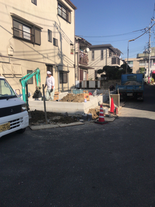 摂津市香露園新築現場の画像