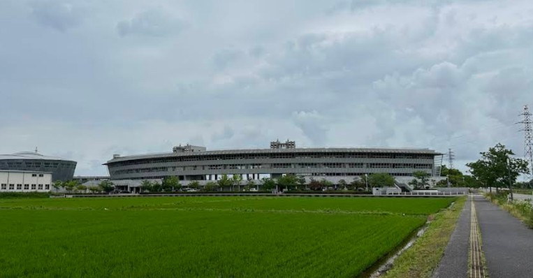 新潟市立葛塚中学校