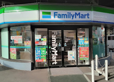 ファミリーマート ＪＲ琴似駅前店