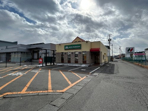 モスバーガー伊那春近店