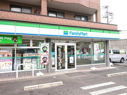 ファミリーマート姫路夢前橋南店