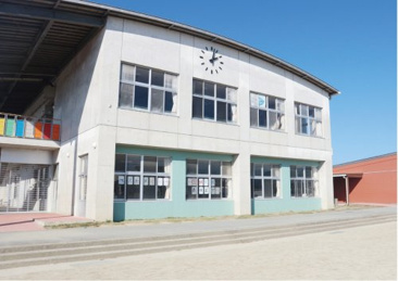 東風小学校