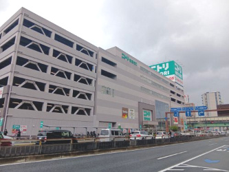 ニトリ 環七梅島店