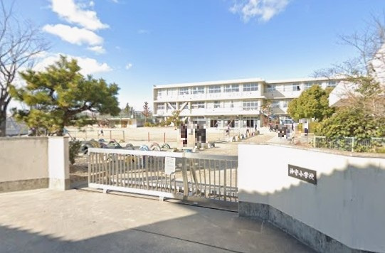 津島市立神守小学校