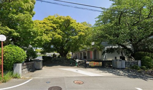 梅園小学校