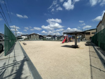 寺家駅前4号公園の画像2