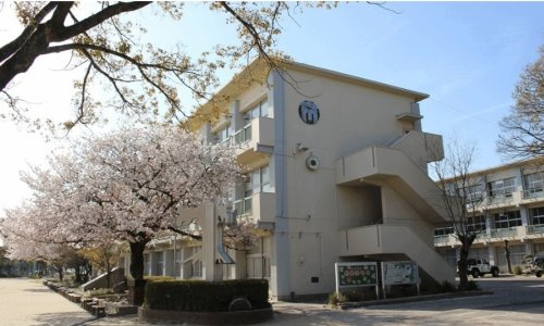 岡崎市立大門小学校