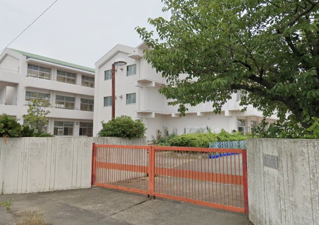 桃栄小学校