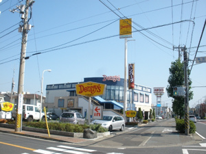 デニーズ南加瀬店の画像1