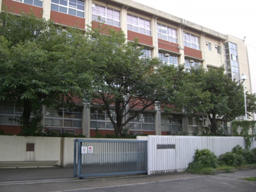 西宮市立高須中学校 の画像2