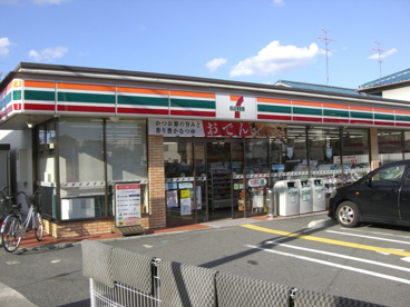 セブンイレブン西宮小松町2丁目店の画像1