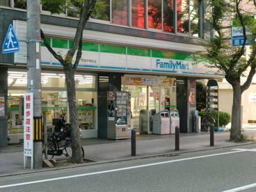 ファミリーマート西宮枦塚町店の画像1