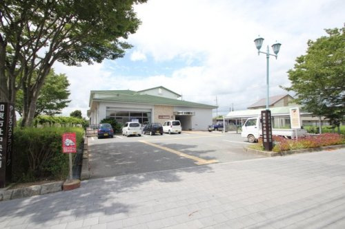 加東市立図書館中央図書館