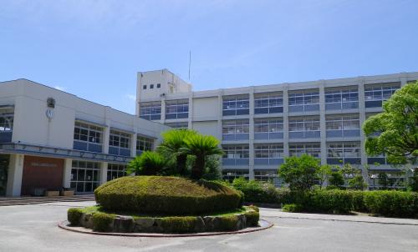 兵庫県立　宝塚東高等学校の画像1