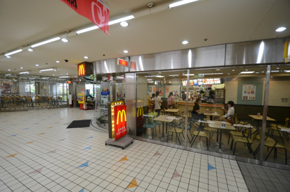マクドナルド 逆瀬川アピア店の画像4