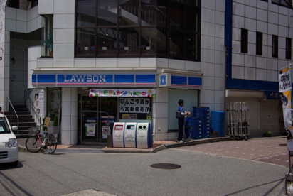 ローソンJR宝塚駅前店の画像1