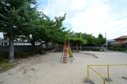 逆瀬台5丁目第1公園の画像2