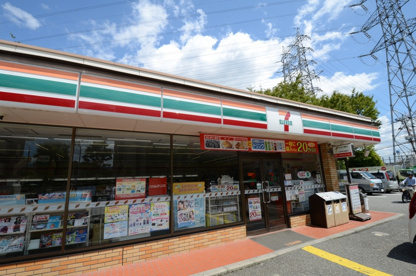 セブンイレブン宝塚小浜２丁目の画像1