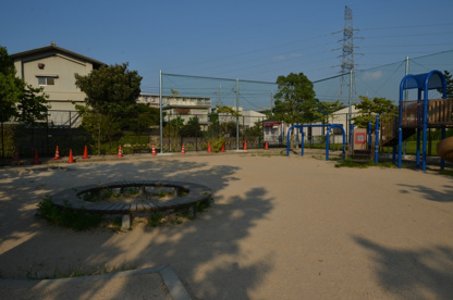 山本丸橋三丁目公園の画像4