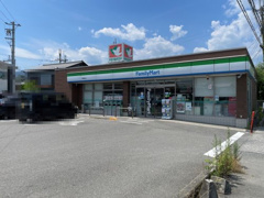 ファミリーマート和邇南浜店