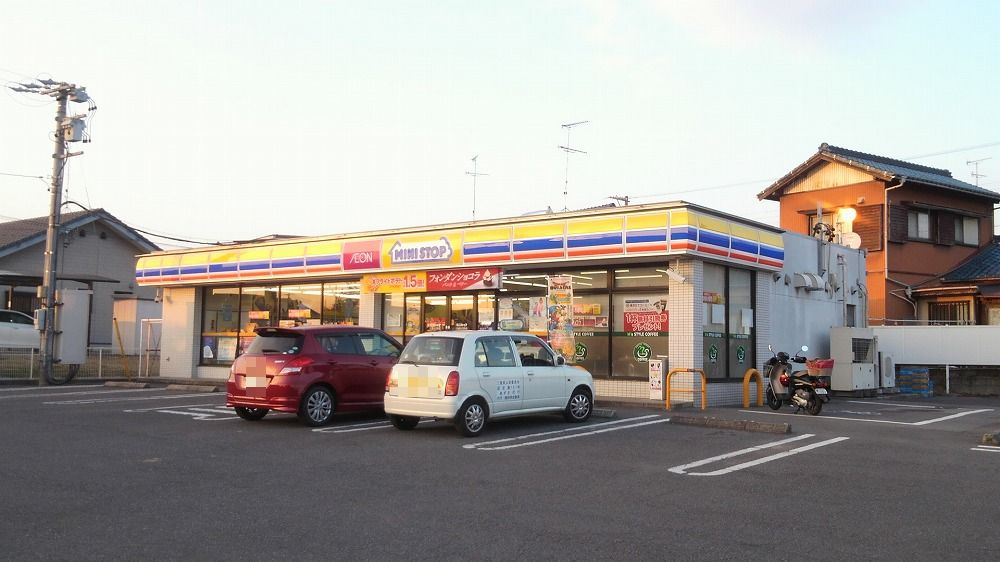 ミニストップ久居北口店