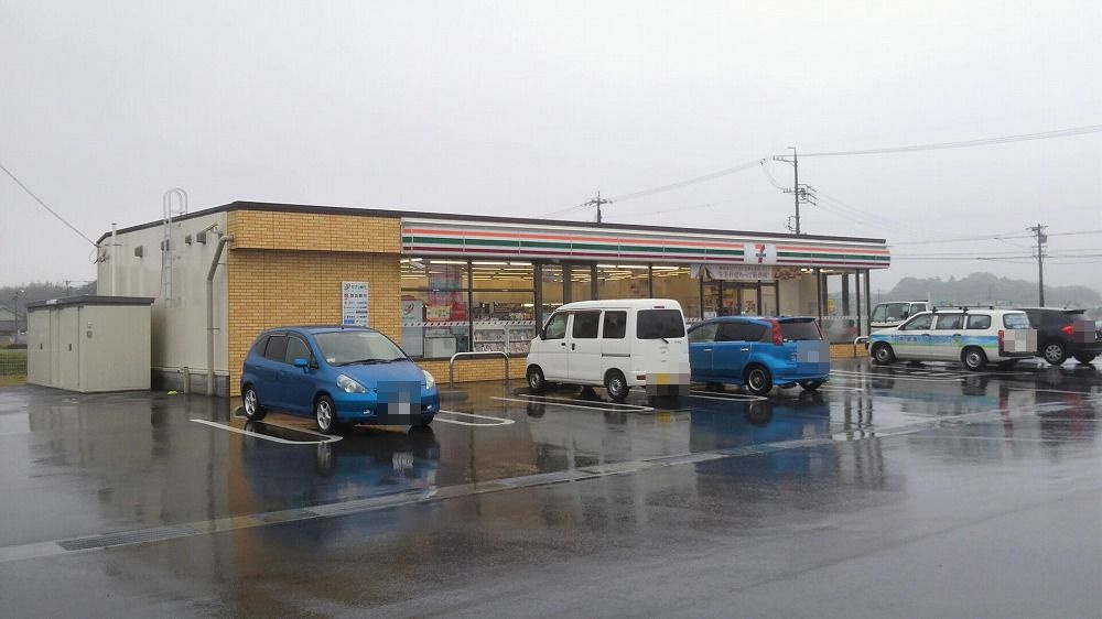 セブンイレブン津市高茶屋小森町店