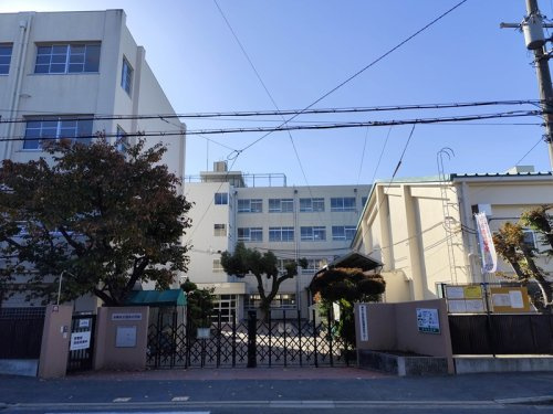 清水小学校