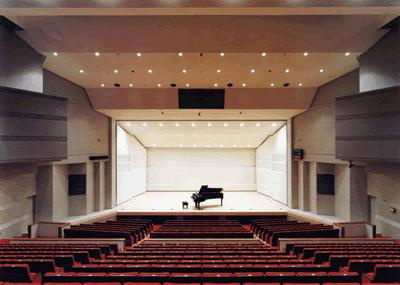 タウンホールとみか