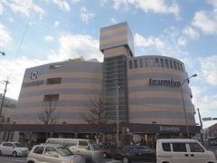 イズミヤ白梅町店