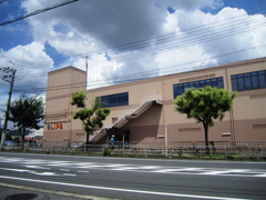 ライフ太秦店