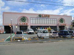 ライフ西京極店