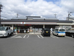 セブンイレブン 京都梅津店
