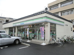 ファミリーマート 太秦丸太町店