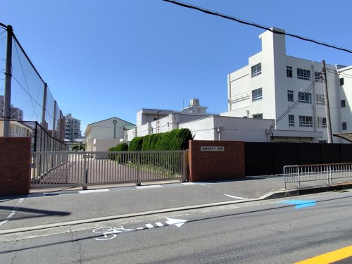 芥川小学校