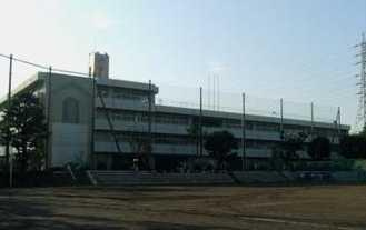 横浜市立六角橋中学校の画像1