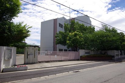 伊丹市立神津小学校の画像3