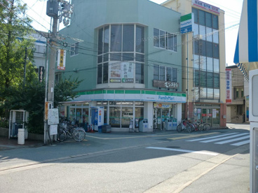 ファミリーマート阪神なるお駅前店の画像3