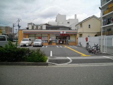 セブンイレブン西宮ガ－デンズ北口店の画像4