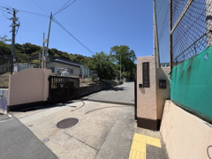 衣笠中学校