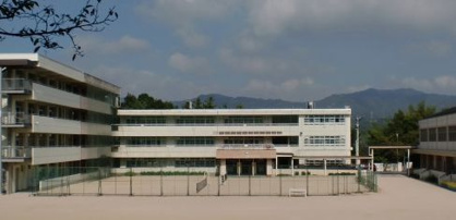 郷原中学校の画像1