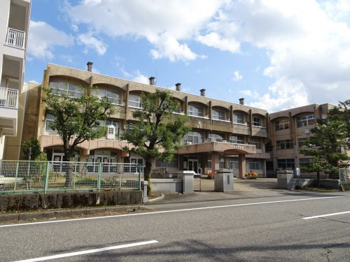 大泉中学校