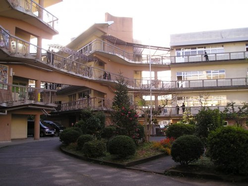 呉羽中学校